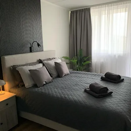 Leola * Viljandi (Viljandimaa)